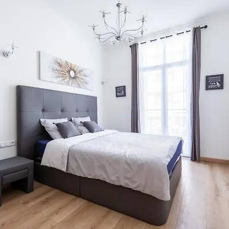 Apartment Sunny And Modern Baquis Flat