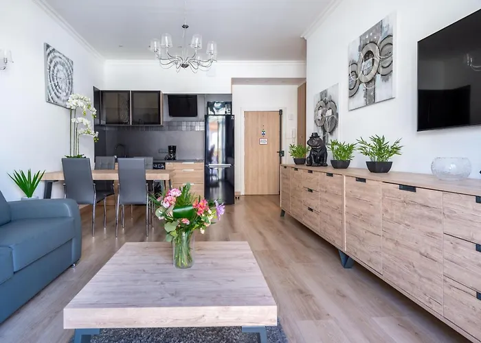 Sunny And Modern Baquis Flat Apartment *